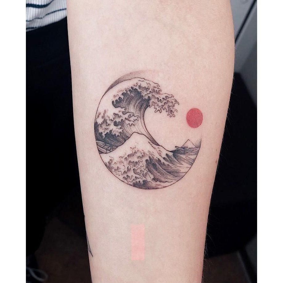 Japanese Wave Moon Temporary Tattoo