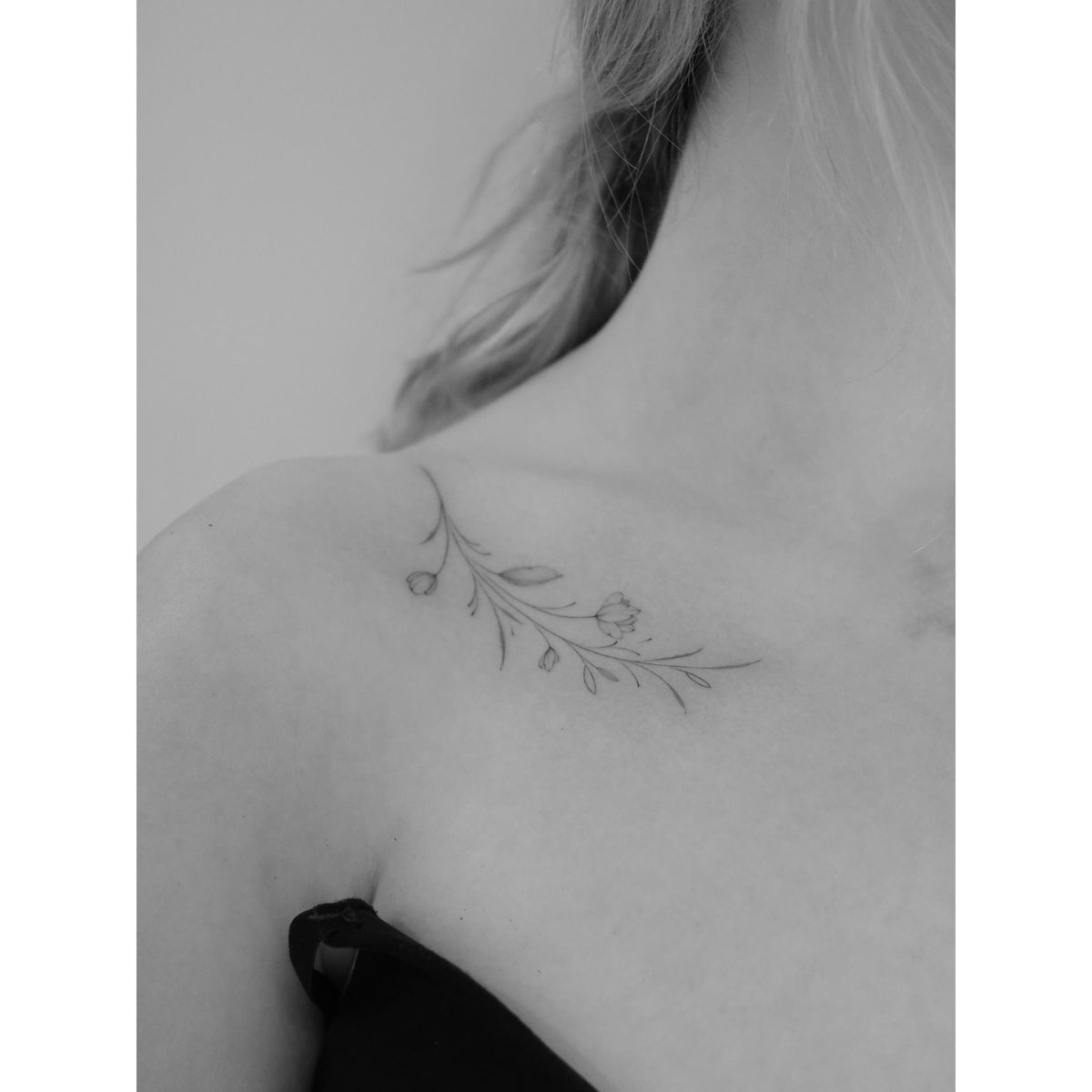 Delicate Floral Shoulder Branch Temporary Tattoo