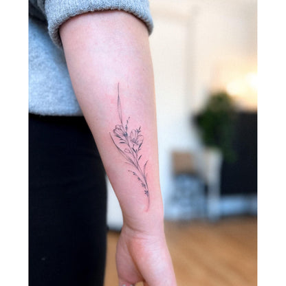 Cat and Floral Outline Temporary Tattoo
