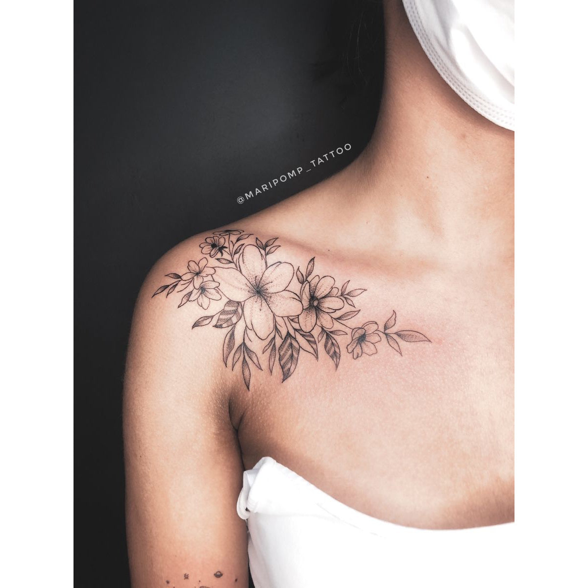 Tiny Flower Band Temporary Tattoo